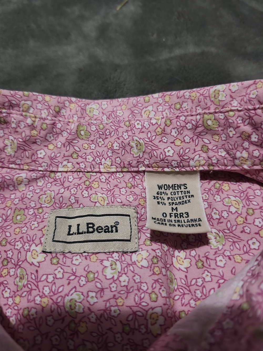 L.L. Bean Sleeveless Button-Front Pink Floral Shirt - Picture 5 of 7